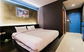 Coconut Hotel